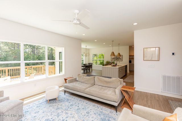 140 Surry Circle Drive S, Pinehurst, NC 28374