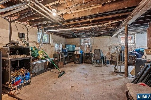 44 Scheerer Avenue, Newark, NJ 07112