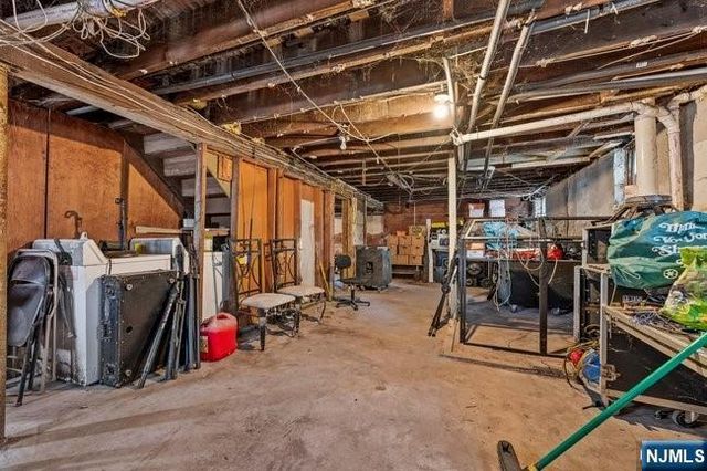 44 Scheerer Avenue, Newark, NJ 07112