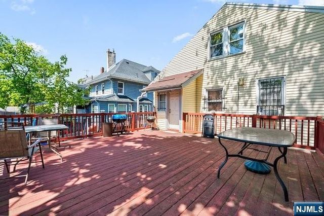 44 Scheerer Avenue, Newark, NJ 07112