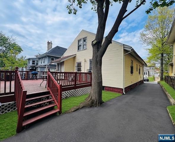 44 Scheerer Avenue, Newark, NJ 07112