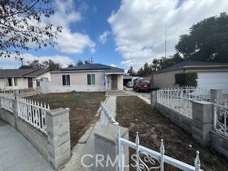 5762 Cedar Avenue, Long Beach, CA 90805