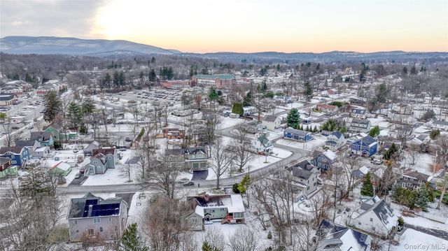 14 Oak Street, Cornwall, NY 12518