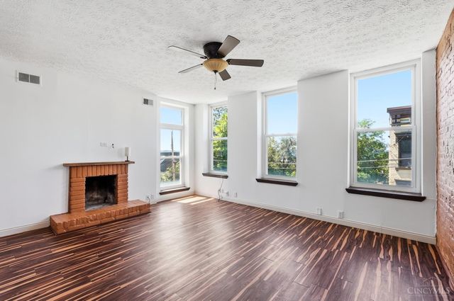 1810 Walker Street, Cincinnati, OH 45202