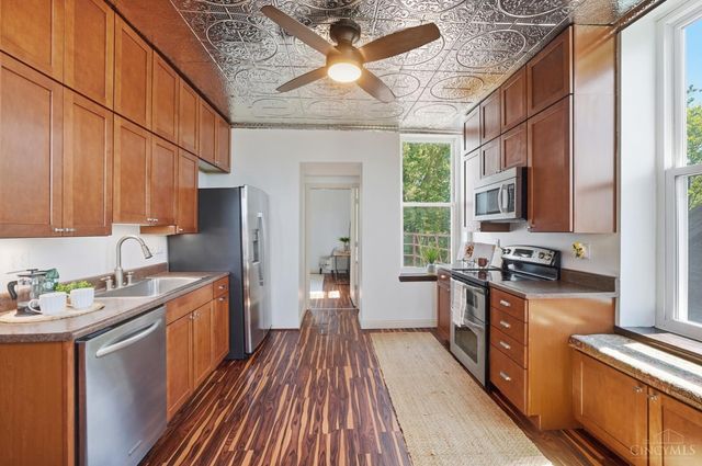 1810 Walker Street, Cincinnati, OH 45202