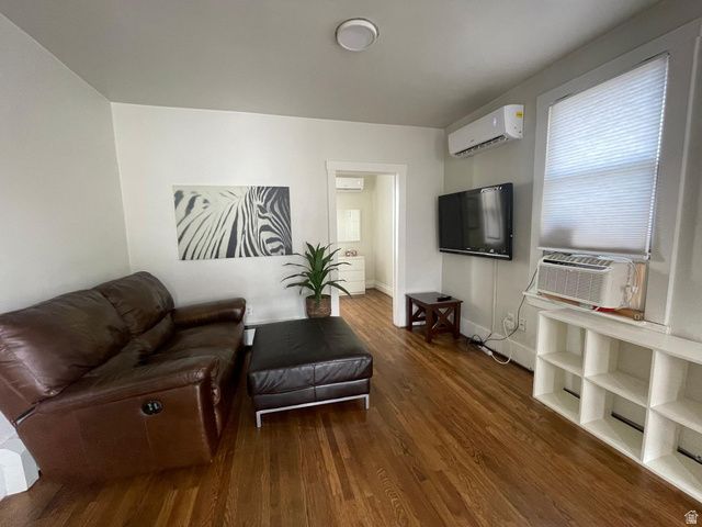 612 E 300 S, Salt Lake City, UT 84102