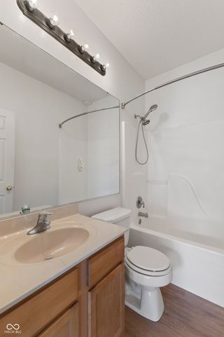 9699 Gibbon Lane, Avon, IN 46123