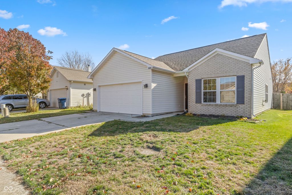 9699 Gibbon Lane, Avon, IN 46123