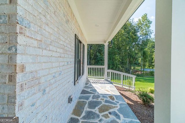 2736 Thomas View Court, Loganville, GA 30052