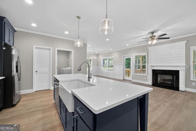 2736 Thomas View Court, Loganville, GA 30052