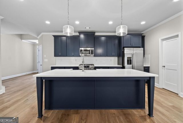 2736 Thomas View Court, Loganville, GA 30052