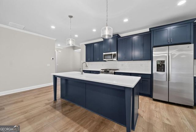 2736 Thomas View Court, Loganville, GA 30052
