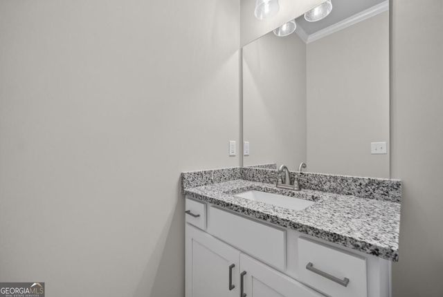 2736 Thomas View Court, Loganville, GA 30052