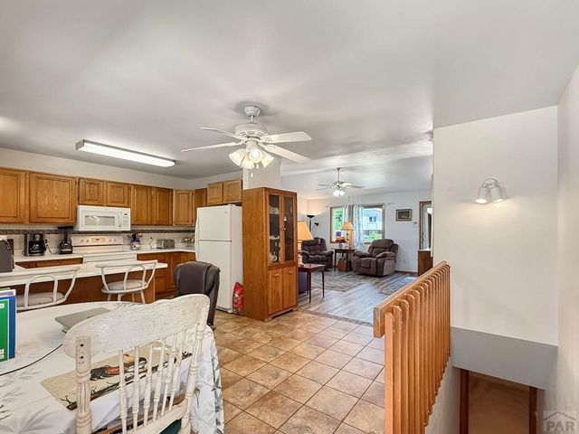 68 Wheatridge Dr, Pueblo, CO 81005