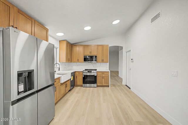 10263 W POTTER Drive, Peoria, AZ 85382