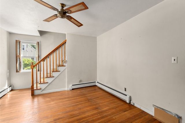 35 Queen Cir, South Hadley, MA 01075