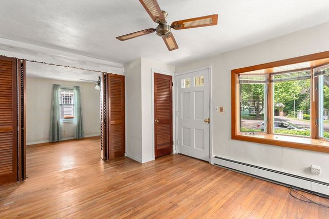 35 Queen Cir, South Hadley, MA 01075
