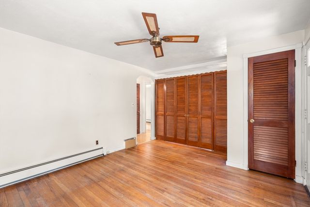 35 Queen Cir, South Hadley, MA 01075