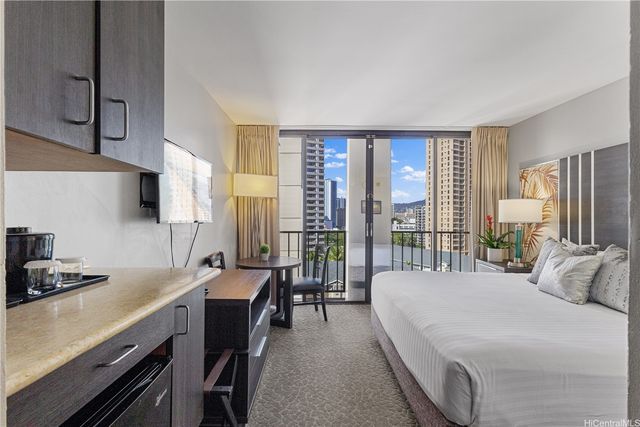 1850 Ala Moana Boulevard 703, Honolulu, HI 96815