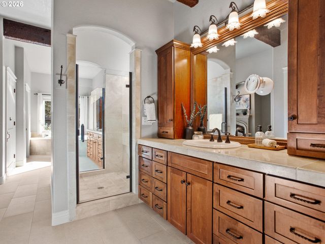 10205 Ne 110TH Cir, Vancouver, WA 98662