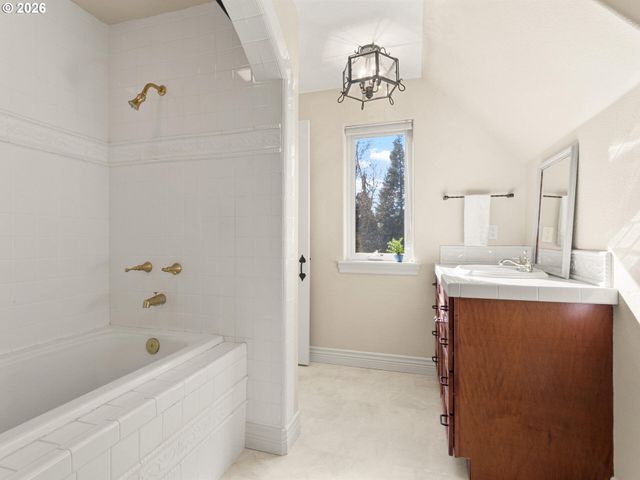 10205 Ne 110TH Cir, Vancouver, WA 98662