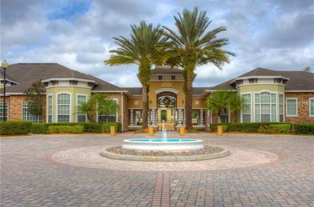 10111 COURTNEY PALMS BOULEVARD 201, Tampa, FL 33619