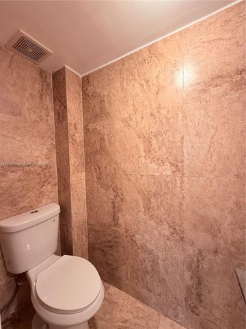 6603 Winfield Blvd B8, Margate, FL 33063