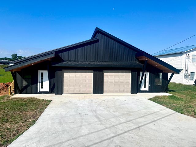 323 Randolph Street, Somerset, KY 42501