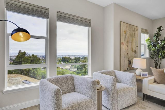 2500 Sage Street, San Mateo, CA 94403