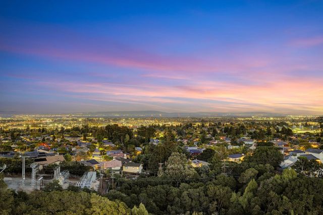 2500 Sage Street, San Mateo, CA 94403