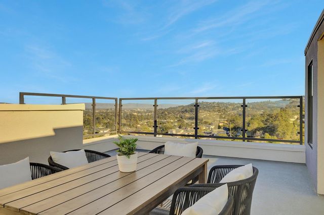 2500 Sage Street, San Mateo, CA 94403