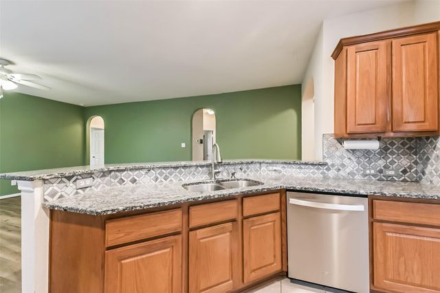 14310 Eastern Redbud Lane, Houston, TX 77044
