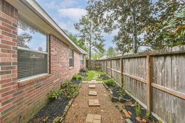 14310 Eastern Redbud Lane, Houston, TX 77044