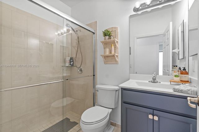 3573 W 93rd Pl, Hialeah, FL 33018