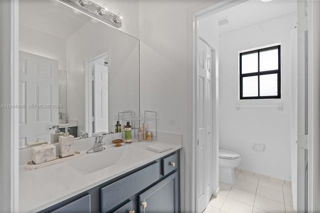 3573 W 93rd Pl, Hialeah, FL 33018