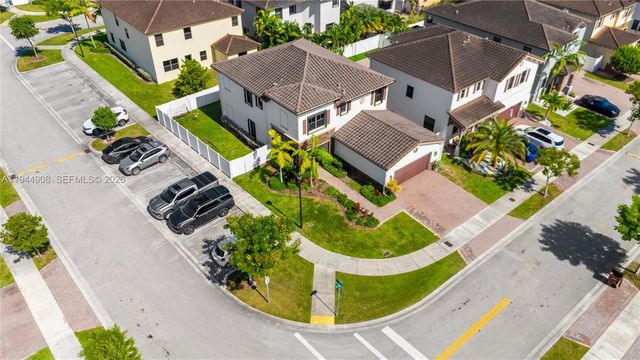 3573 W 93rd Pl, Hialeah, FL 33018