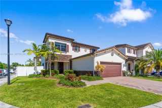 3573 W 93rd Pl, Hialeah, FL 33018