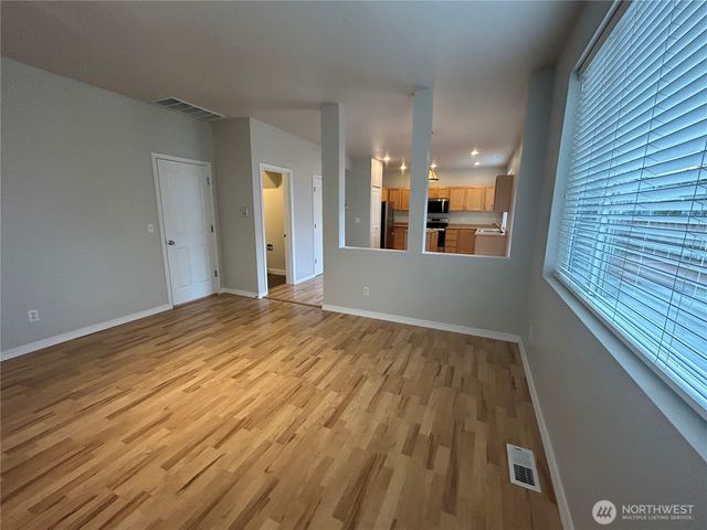 24528 SE 275th Street, Maple Valley, WA 98038