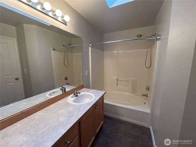 24528 SE 275th Street, Maple Valley, WA 98038