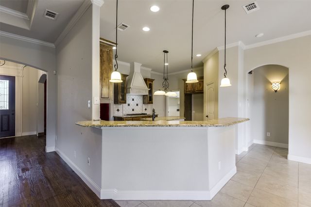 101 Tee Side Drive, Waxahachie, TX 75165