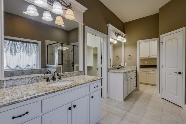 101 Tee Side Drive, Waxahachie, TX 75165