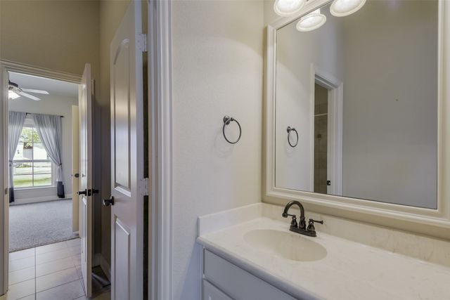 101 Tee Side Drive, Waxahachie, TX 75165