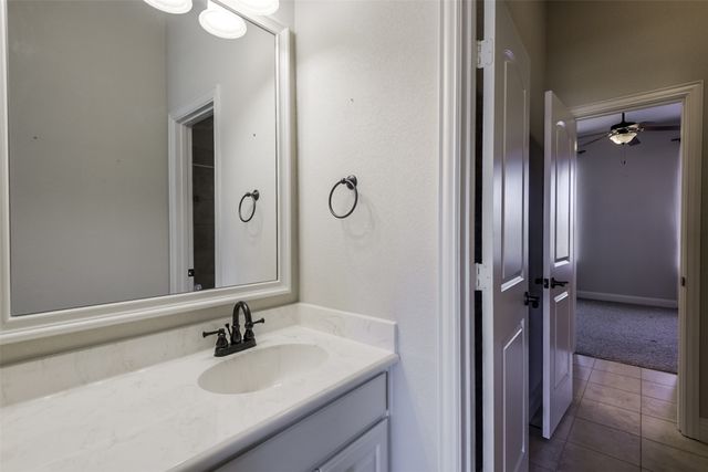 101 Tee Side Drive, Waxahachie, TX 75165