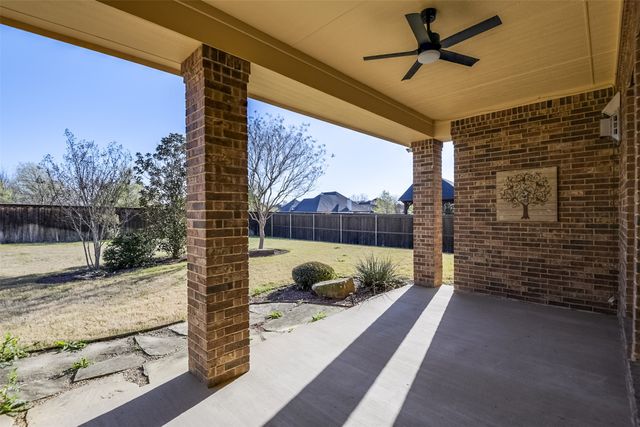 101 Tee Side Drive, Waxahachie, TX 75165