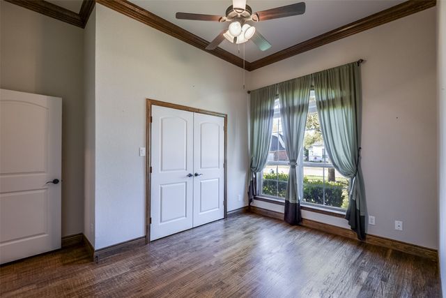 101 Tee Side Drive, Waxahachie, TX 75165