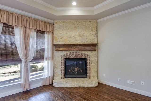 101 Tee Side Drive, Waxahachie, TX 75165