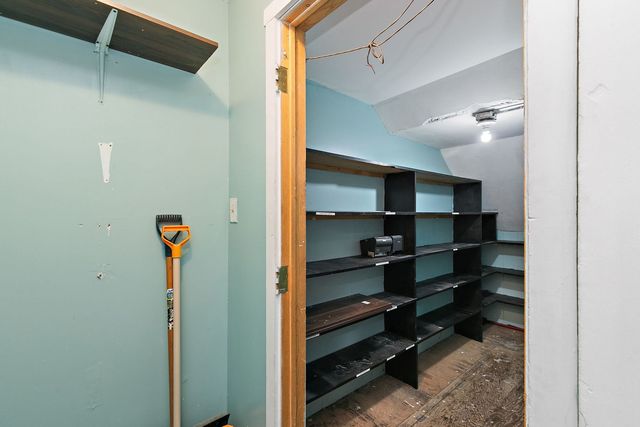 59 S Grove Avenue LOWER, Elgin, IL 60120