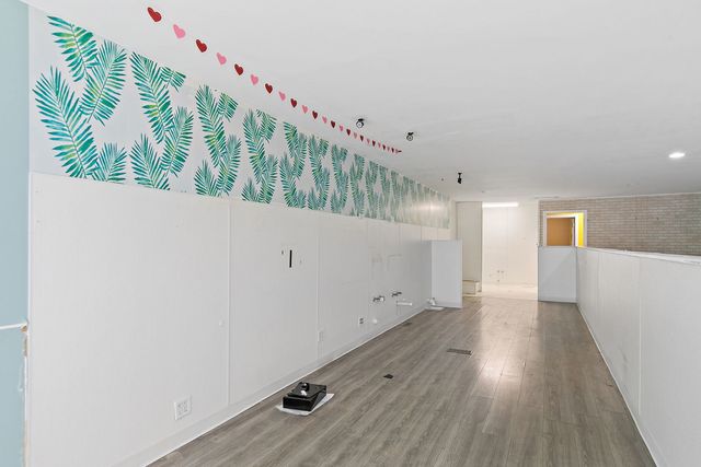 59 S Grove Avenue LOWER, Elgin, IL 60120