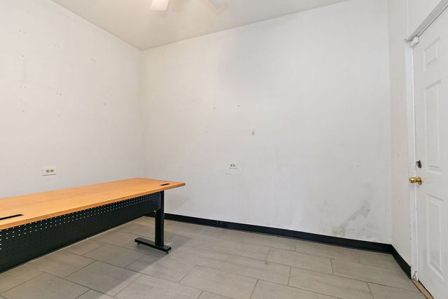 59 S Grove Avenue LOWER, Elgin, IL 60120