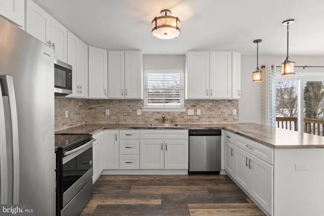 206 FOWLER AVE, Westville, NJ 08093